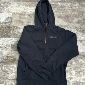 Nike SkateBoarding Hooded, Quarter Zip Pullover | Black, XL